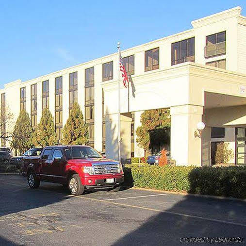 Hotel I-64 Richmond Dumbarton Exterior foto